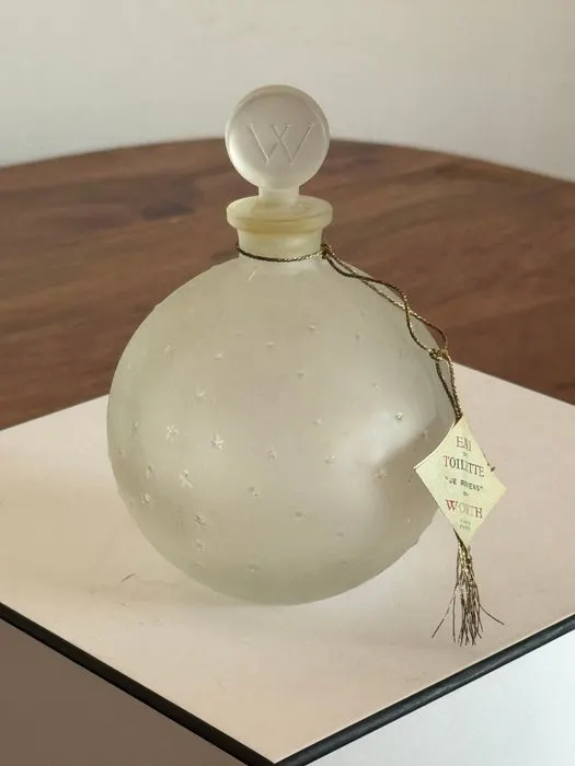 Worth, Lalique - René Lalique - Perfume bottle - Crystal - Worth Lalique bottle