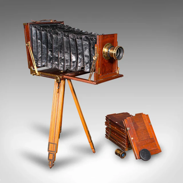 Antique Box Field Camera and Tripod, English, Accessories, Ornamental