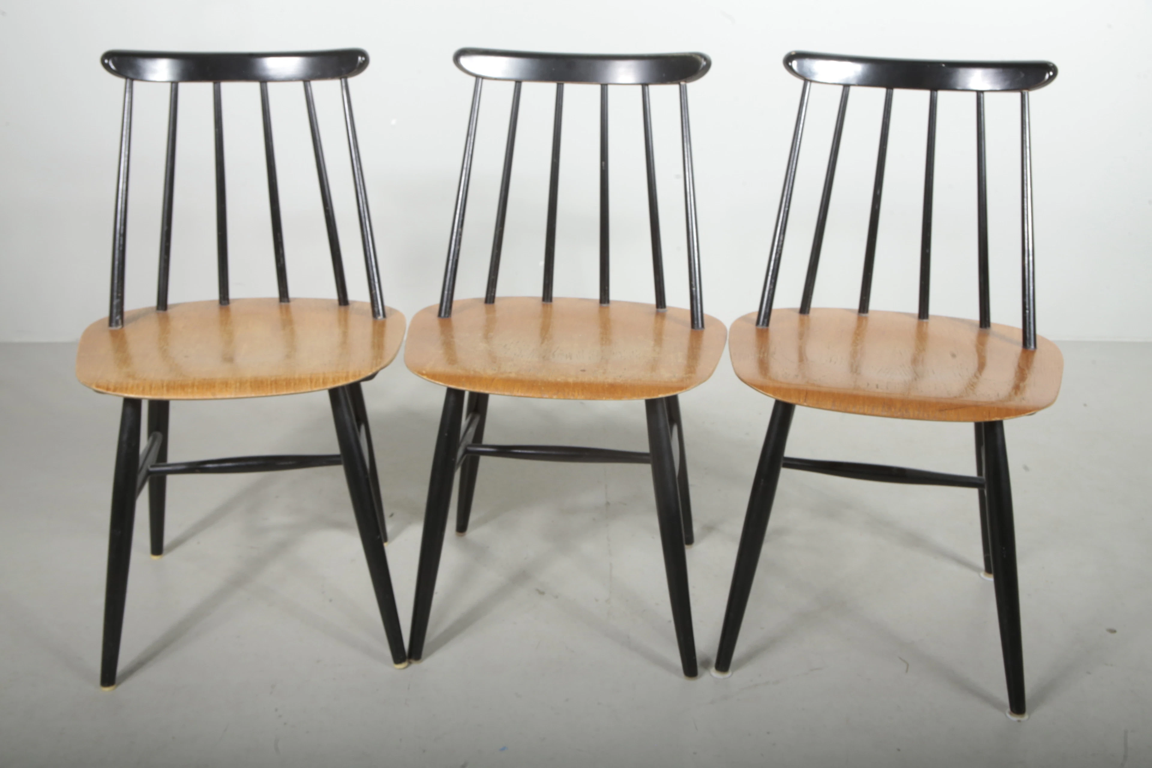 Edsbyverken stolar, 3st "Fanett", Design: Ilmari Tapiovaara