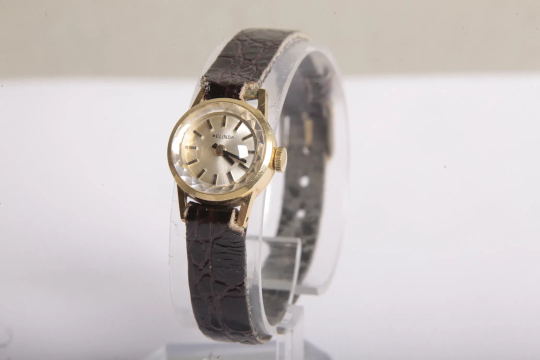 Armbandsklocka- "Belinda" 18K Guld