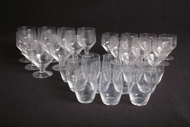 Glasservis, 31-Delar, Slipad dekor
