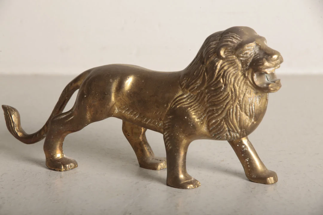 Skulptur- "Lejon", Mässing, 1900-tal