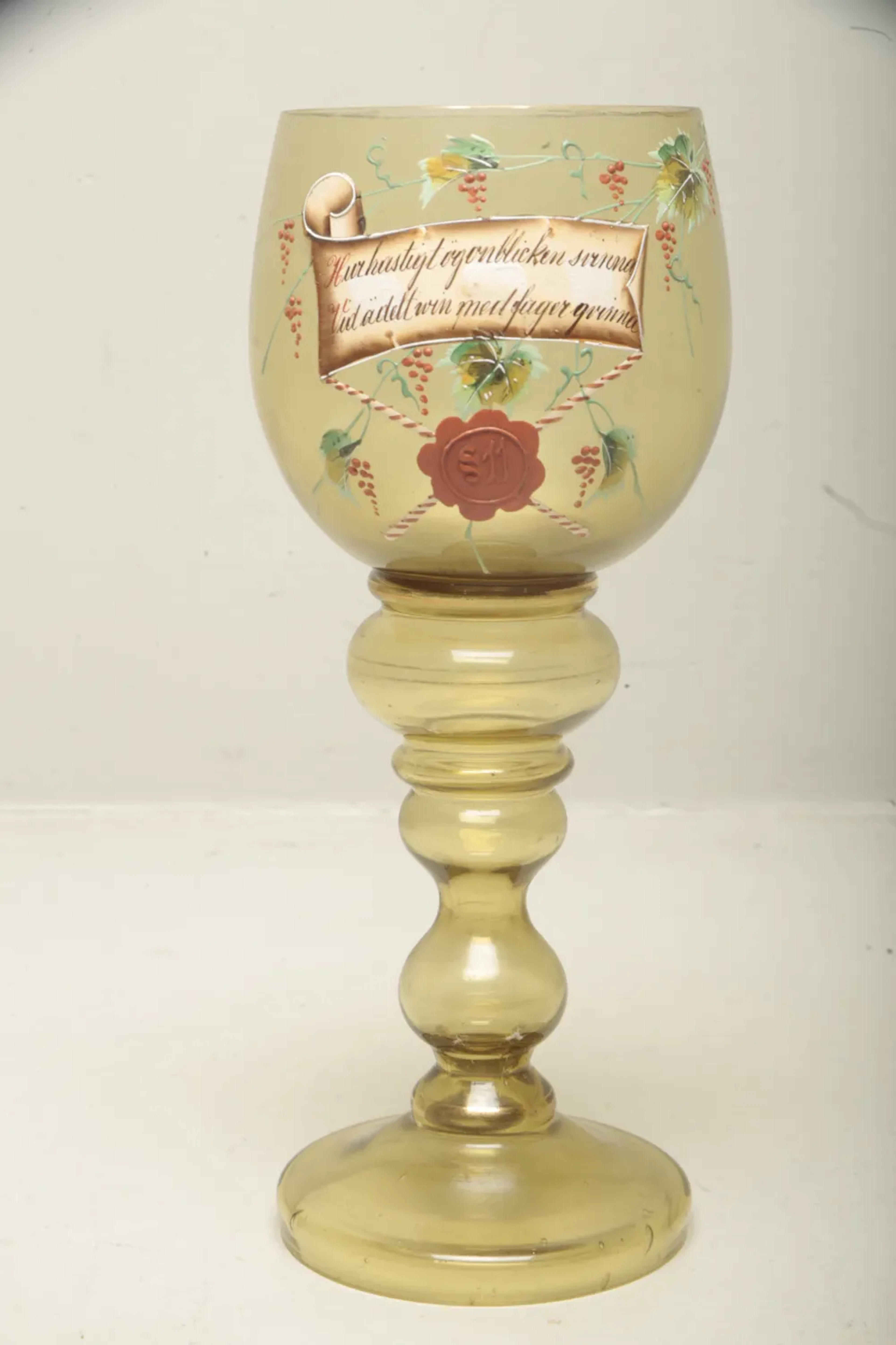 Remmare/ Pokalglas, 1900-tal, Litograferad med sigill/vinrankor