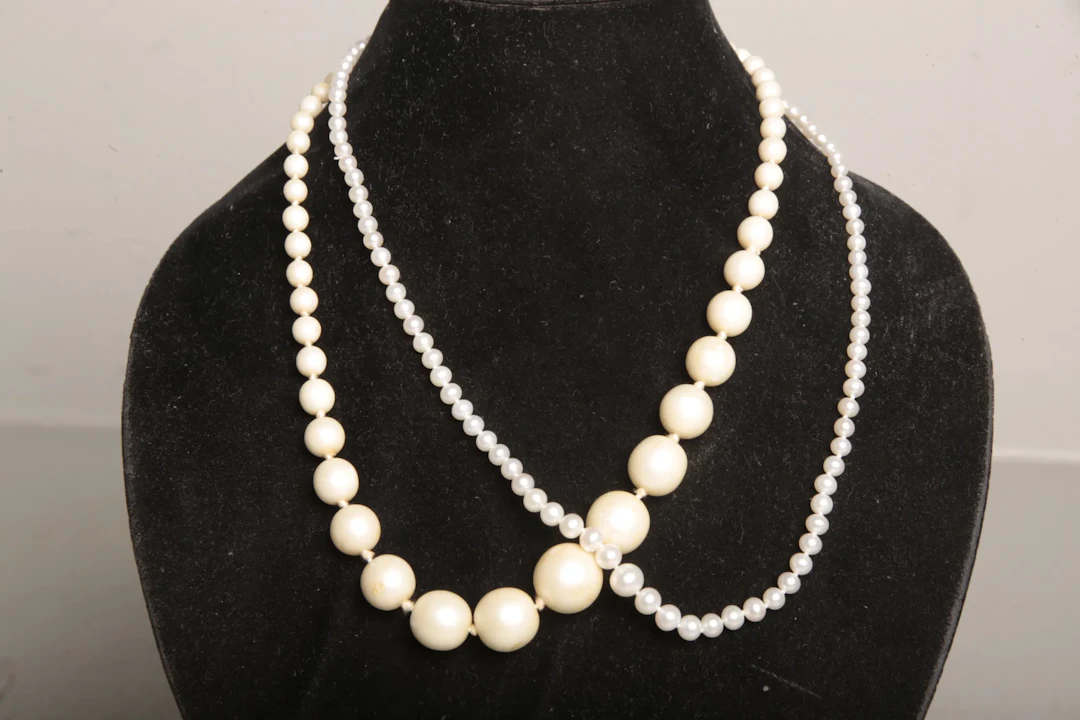 Pärlhalsband, 2st