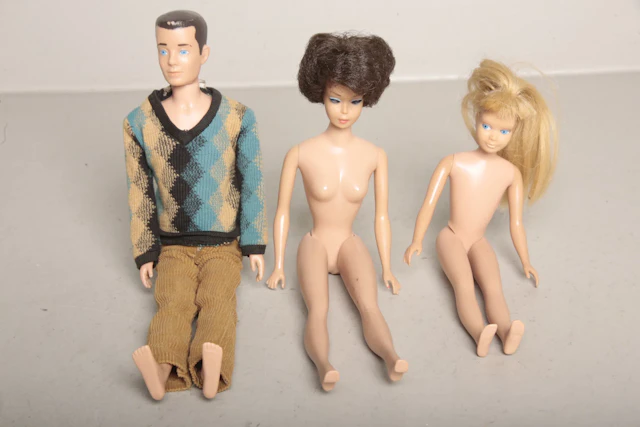 Barbiedockor, 3st, 1900-tal