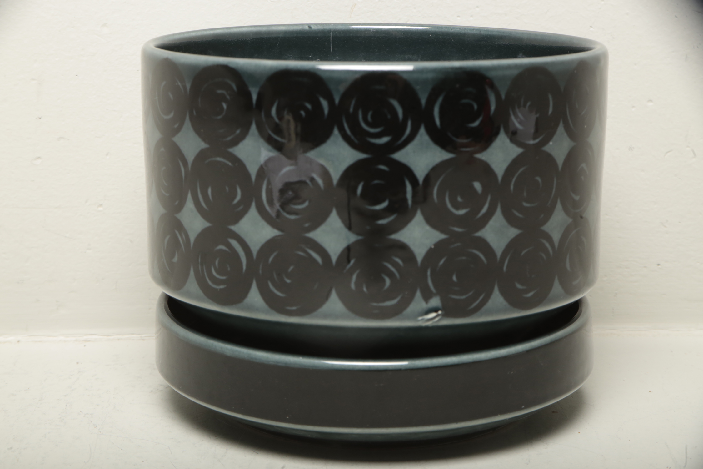 From the Editors 3 ARTICLES “Beauty Isn't Prerequisite for Girl Marines”: 5  Images of Female Marines during World War II, image size:2250x1500