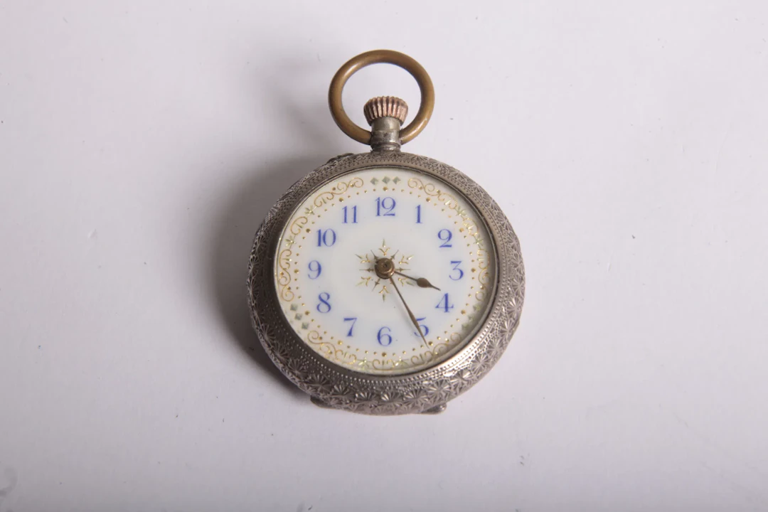 Mormorsur- Sterlingsilver , "H. Luckham- Kingsbridge"