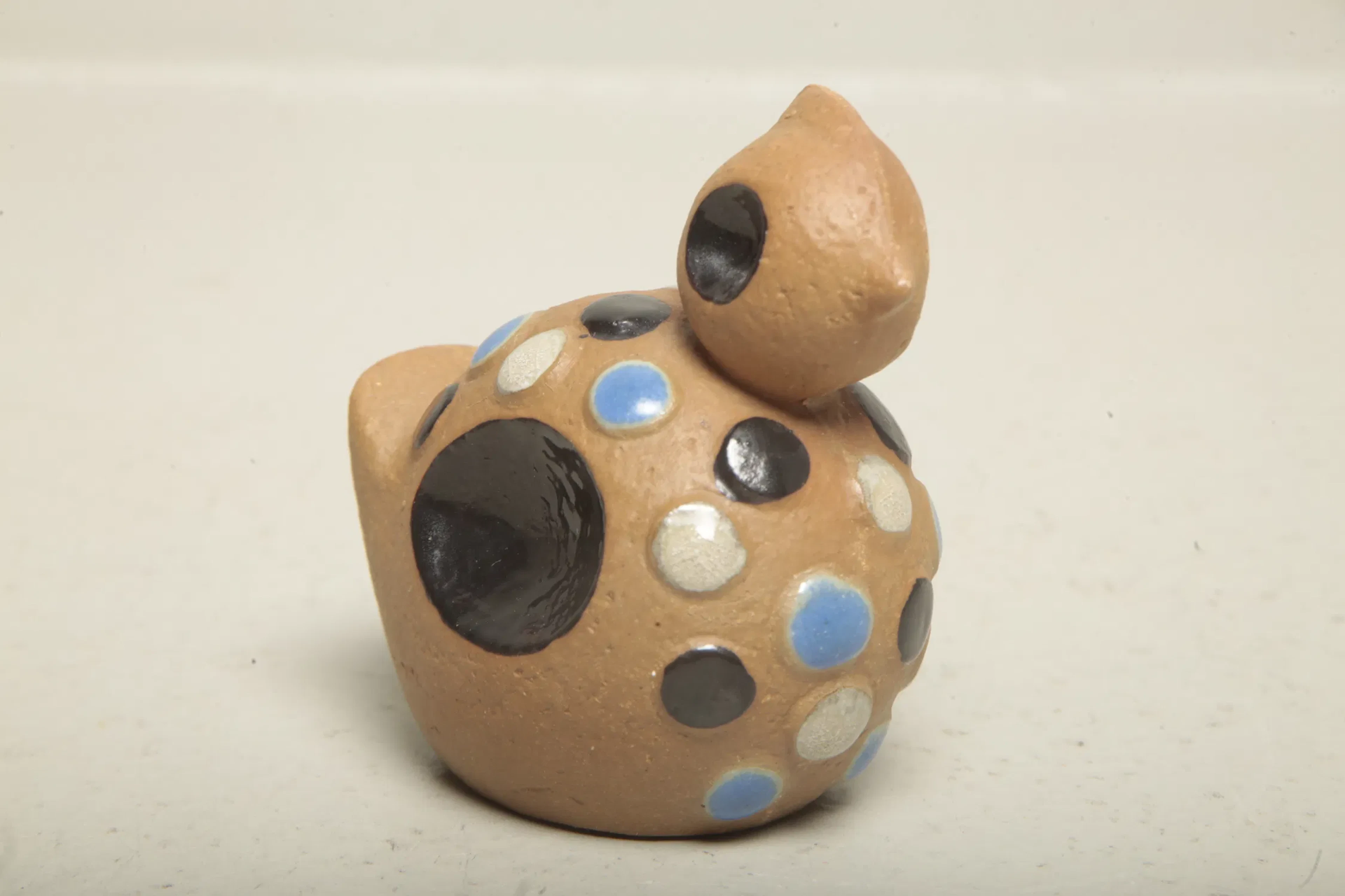 Britt-Louise Sundell, Gustavsberg figurin: "Ringo", Signerad B.S & Ringo 4