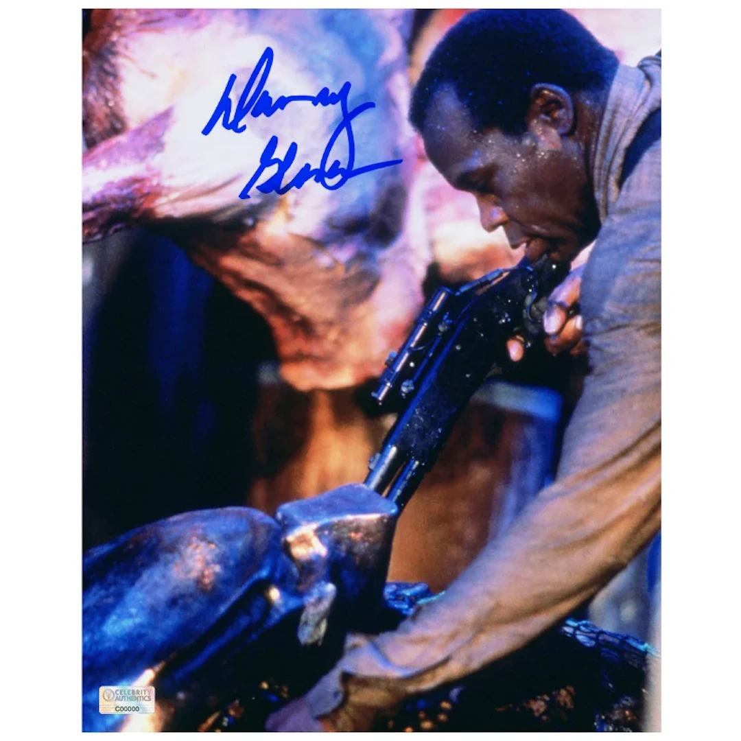Danny Glover Autographed Predator II 8x10 Scene Photo