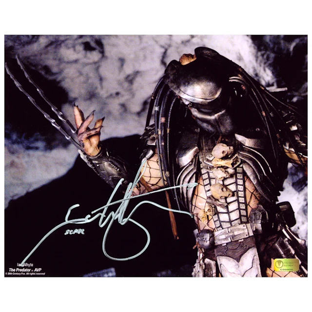 Ian Whyte Autographed AVP: Alien vs Predator Battle Ready 8×10 Photo