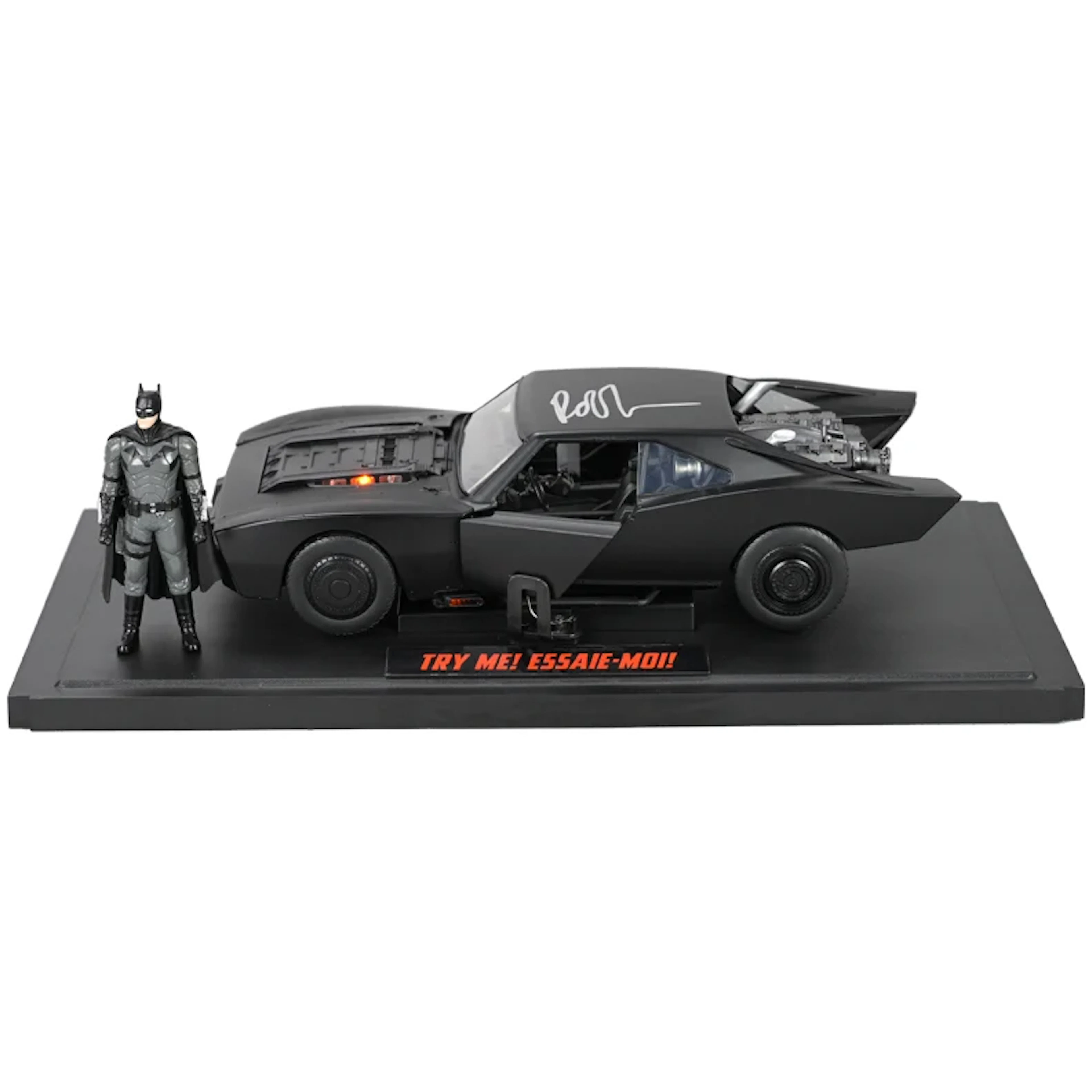 Robert Pattinson Autographed Jada 2022 The Batman 1:18 Scale Die-Cast