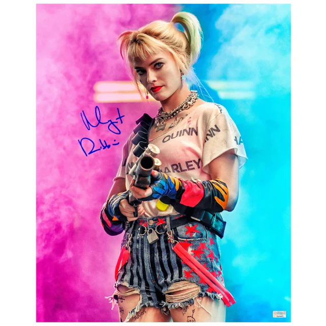 Margot Robbie Autographed Birds of Prey Harley Quinn 16x20 Studio Photo