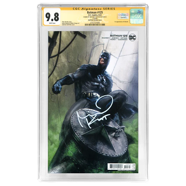 Michael Keaton Autographed 2022 Batman #125 Gabrielle Dell'Otto Variant