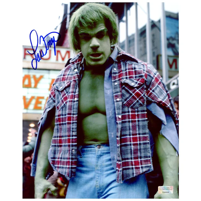 Lou Ferrigno Autographed 1977 The Incredible Hulk 8x10 Scene Photo