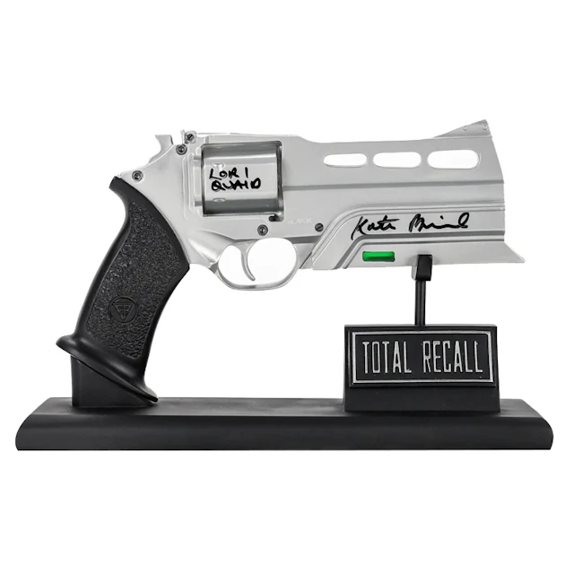 Kate Beckinsale HCG 2012 Total Recall 1:1 Scale Blaster with Lori