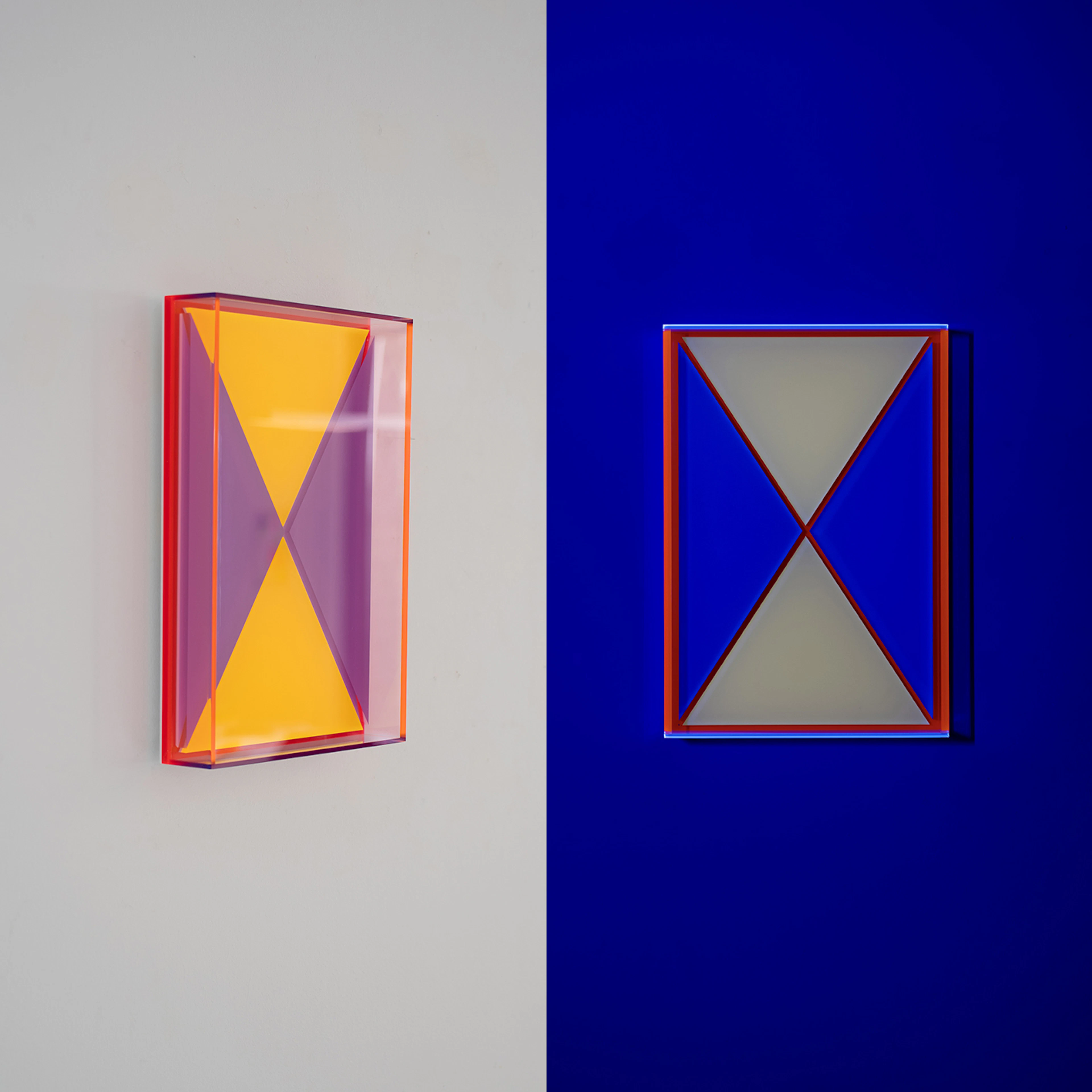 Colormirror cape luminescent blue orange brussels , 2025 - Regine SCHUMANN