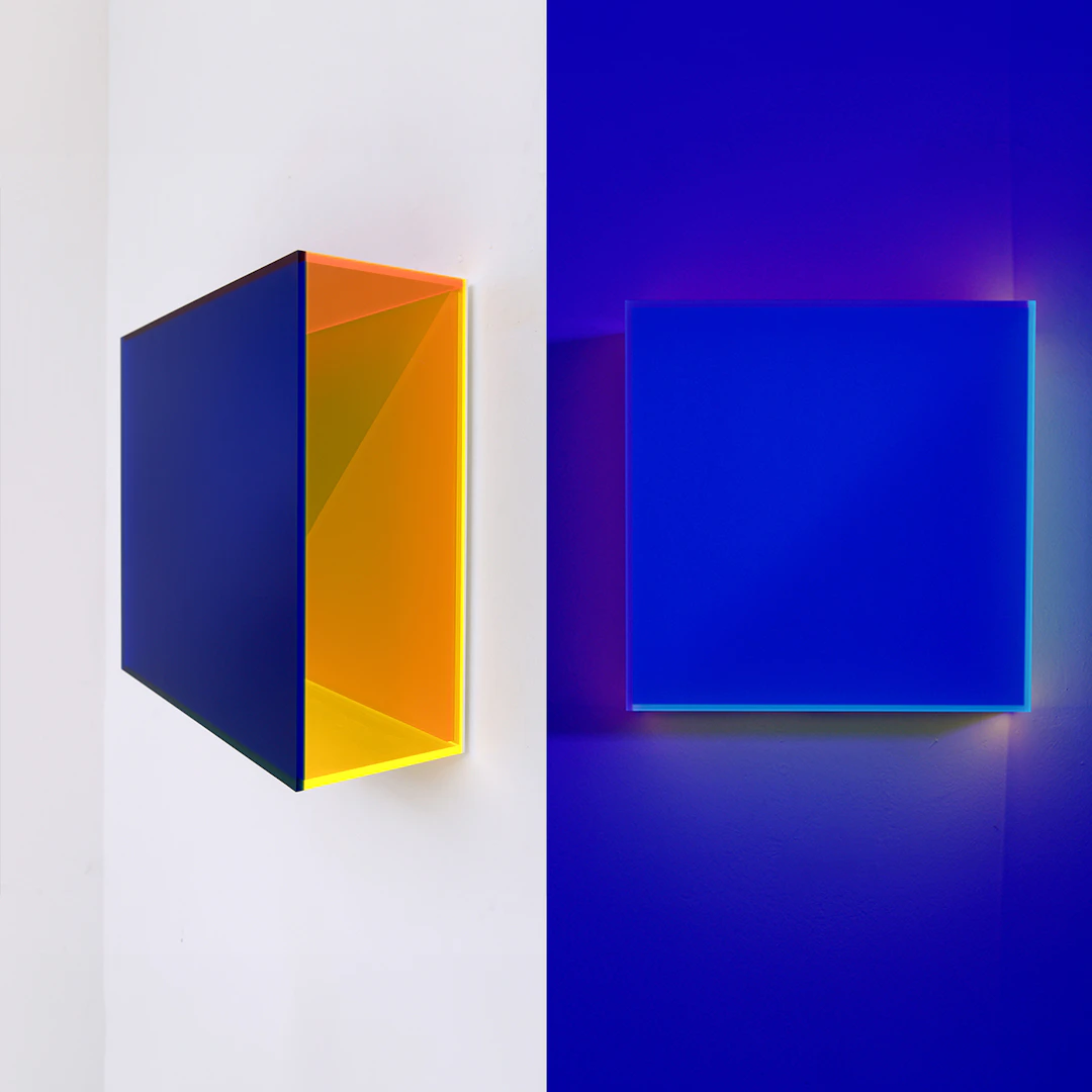 Colormirror satin blue hidden pink oranges , 2025 - Regine SCHUMANN