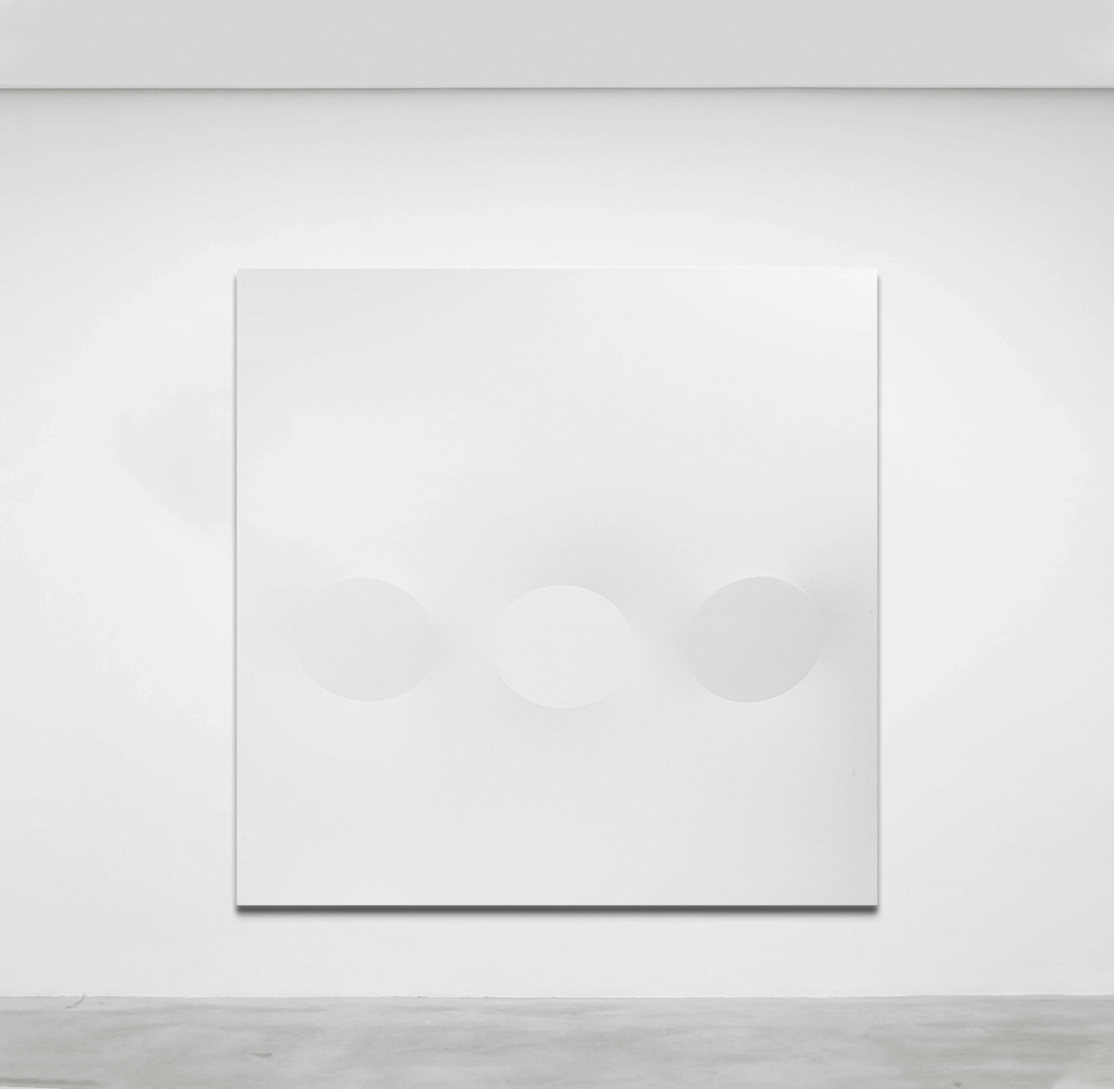3 ovali bianchi, 2019 - Turi SIMETI