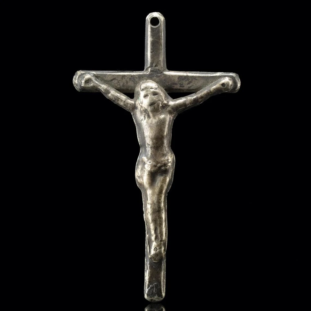 17th C. Spanish Colonial American Crucifix Pendant