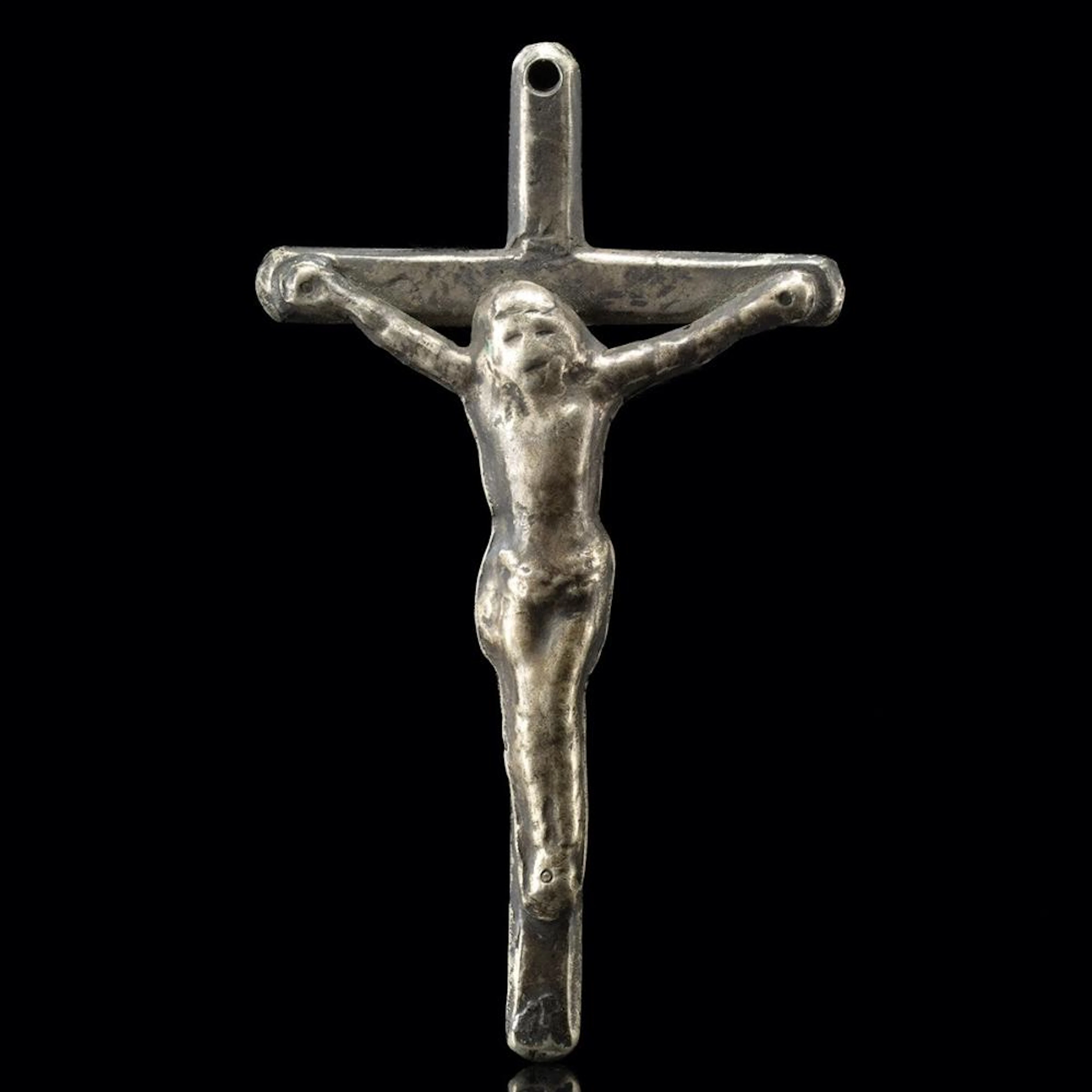 17th C. Spanish Colonial American Crucifix Pendant