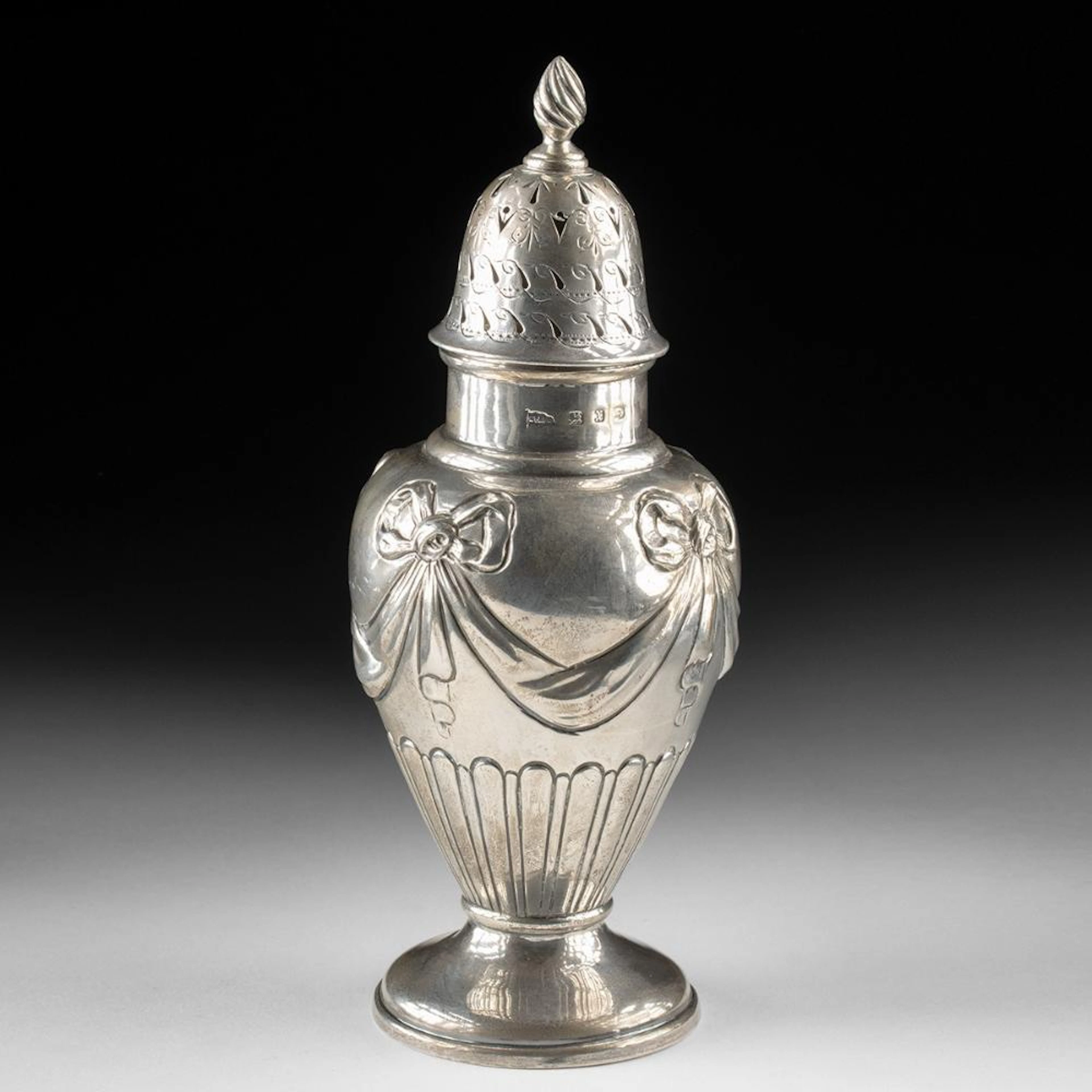 19th C. Victorian Sterling Silver Sugar Caster -Walker & Hall Birmingham 1897