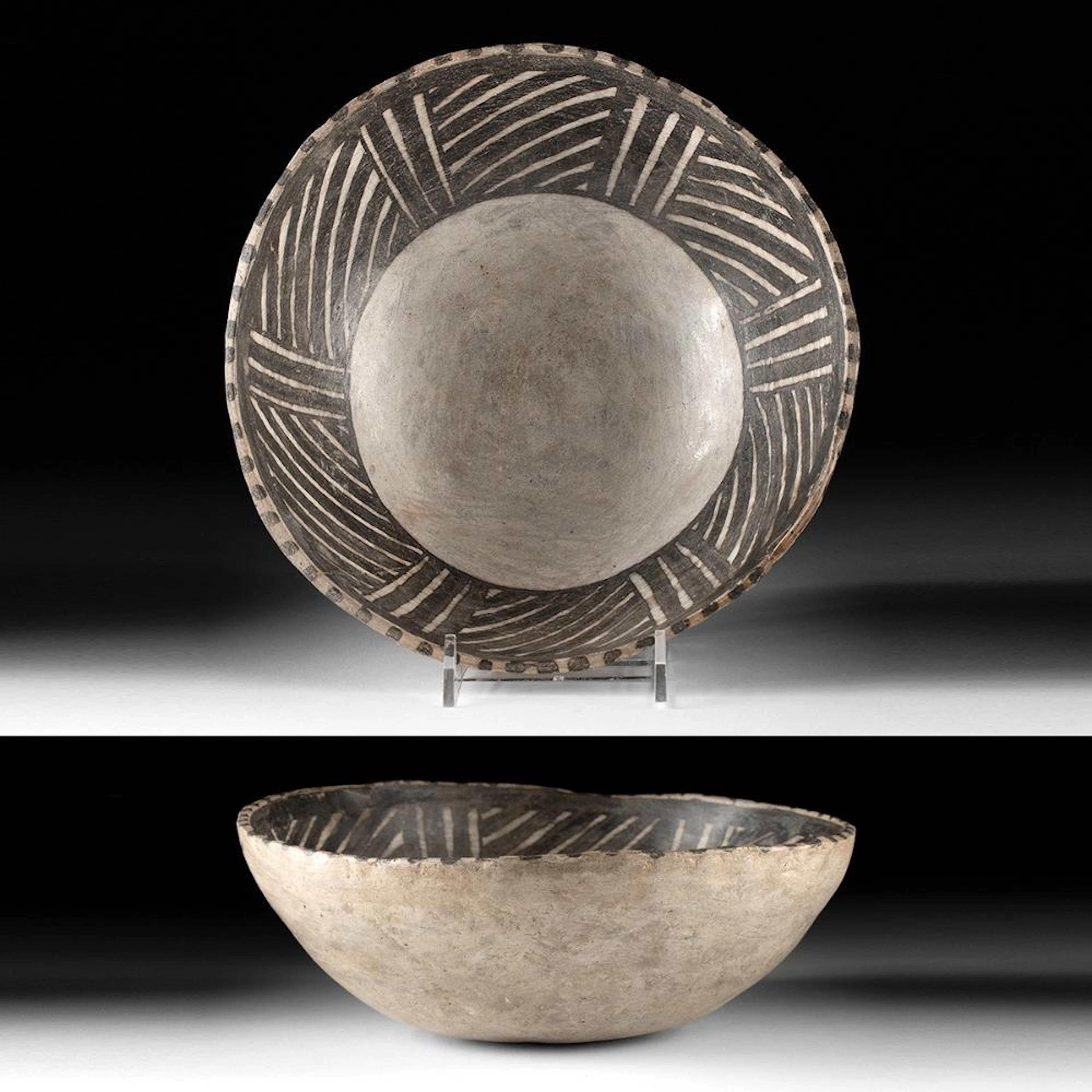 Kayenta Anasazi Black on White Bowl with Hatched Bands