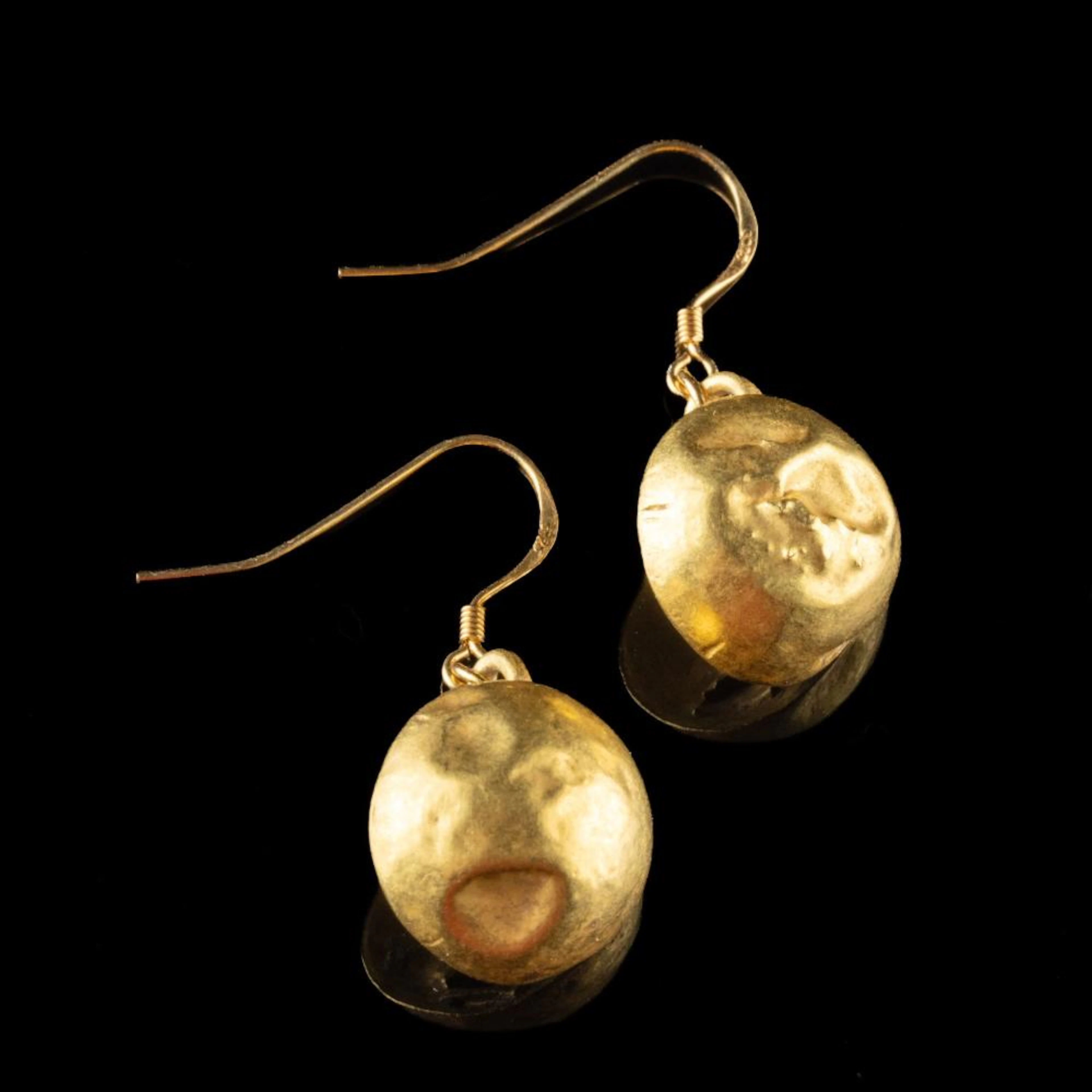 Ancient Roman High-Karat Gold Sphere Earrings, Matched Pair