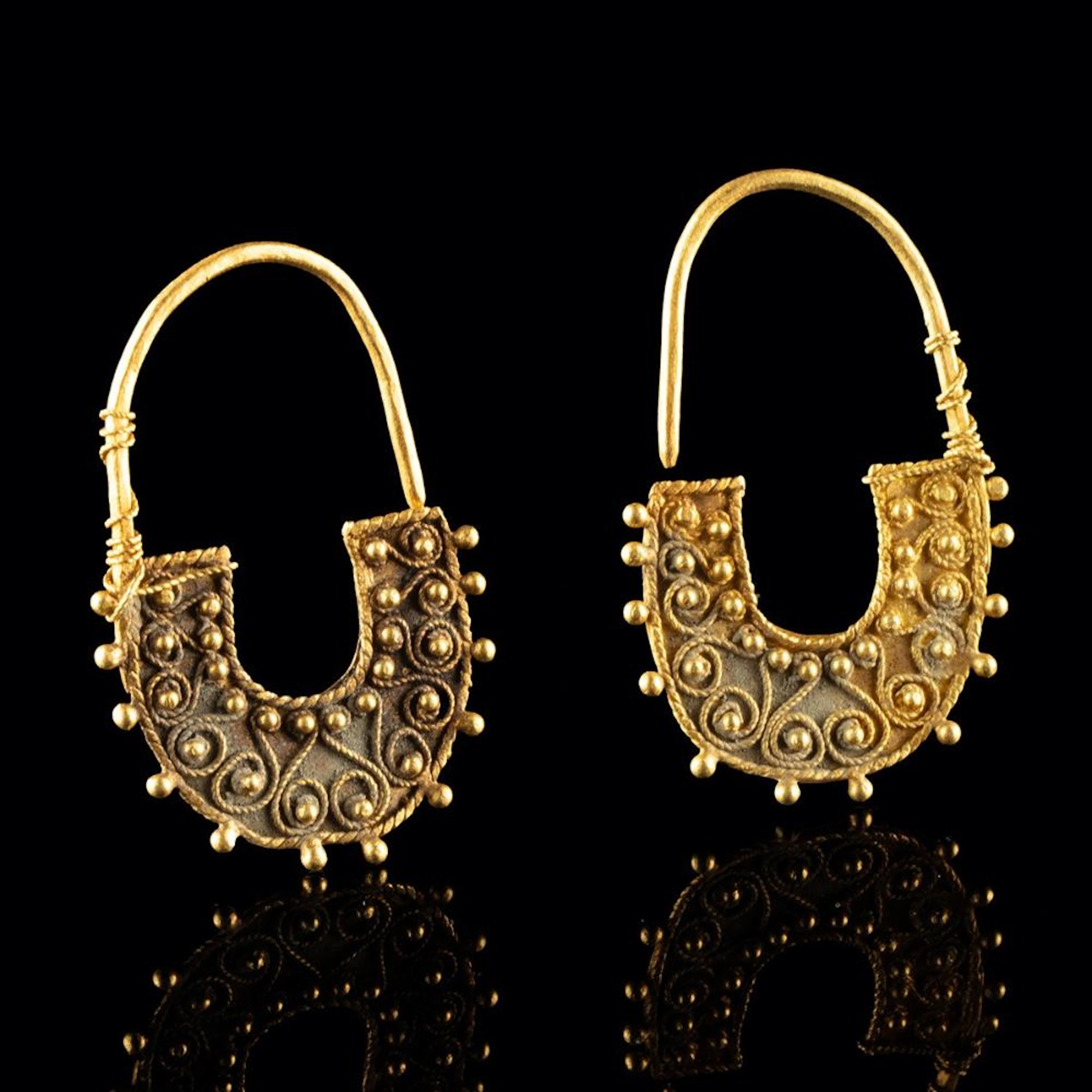 Byzantine to Islamic Gold Lunate Earrings | Filigree and Granulation (pr)