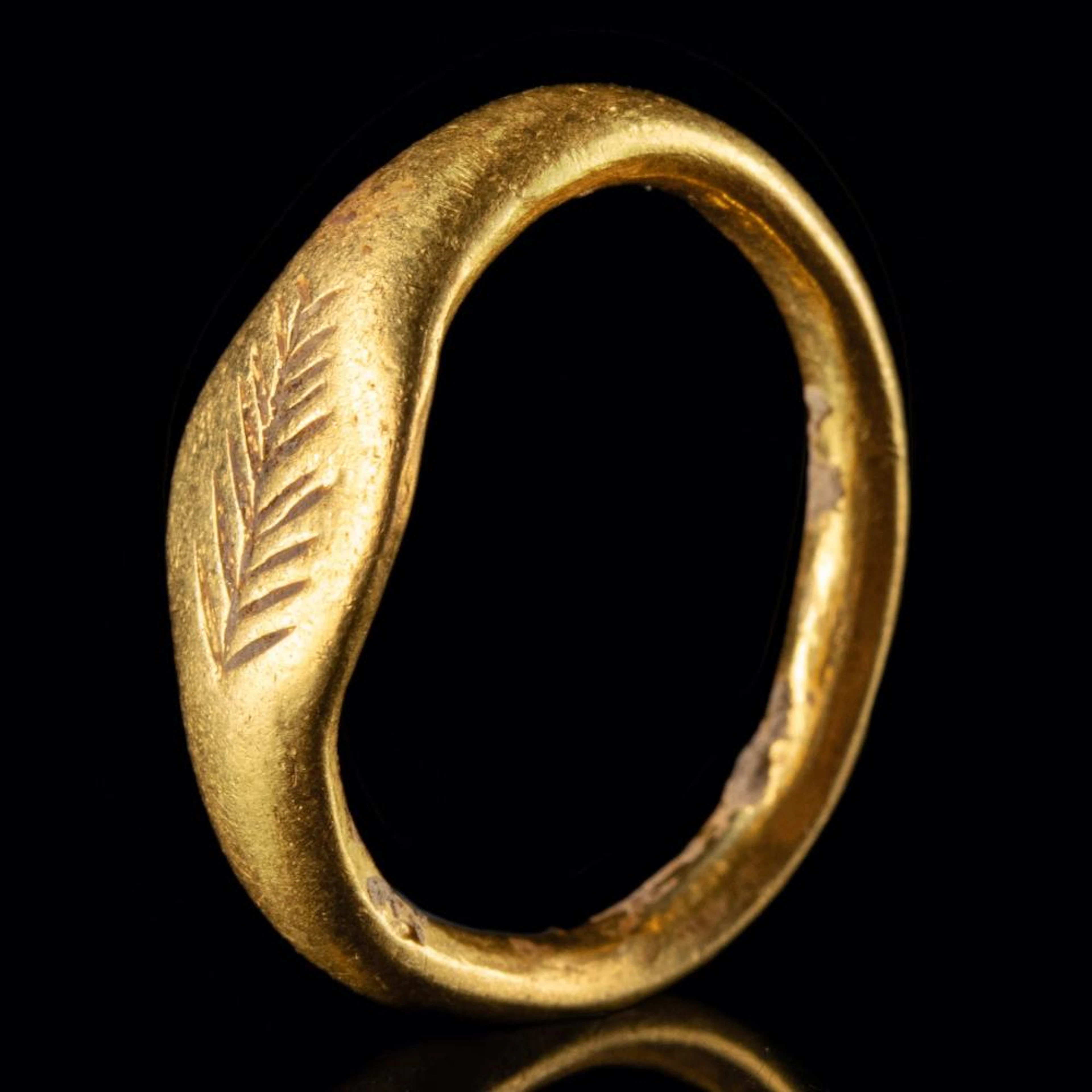Roman 23K Gold Ring | Engraved Palm Frond, Victory Symbol