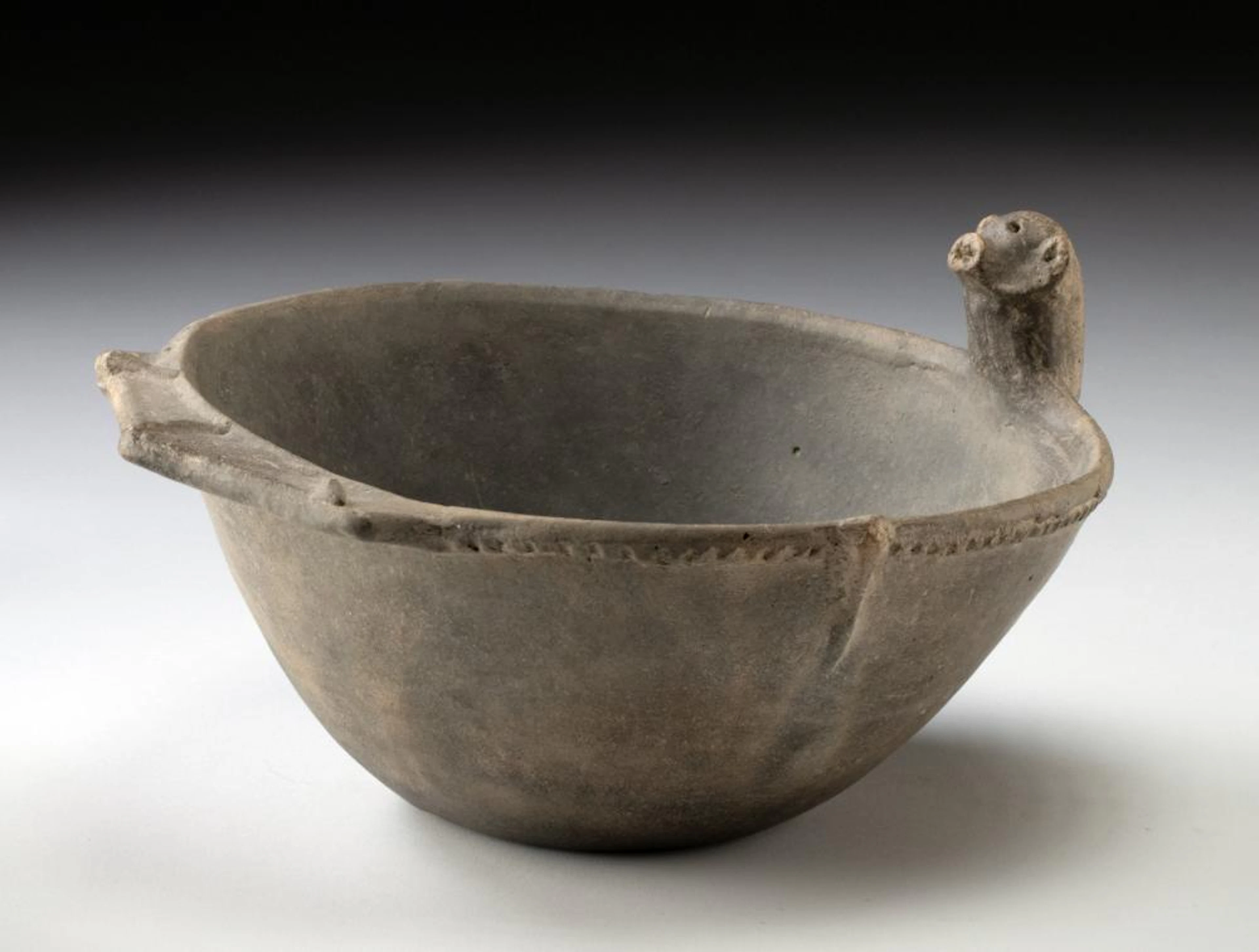 Prehistoric Mississippian / Caddo Pottery Bat Effigy Rim Bowl