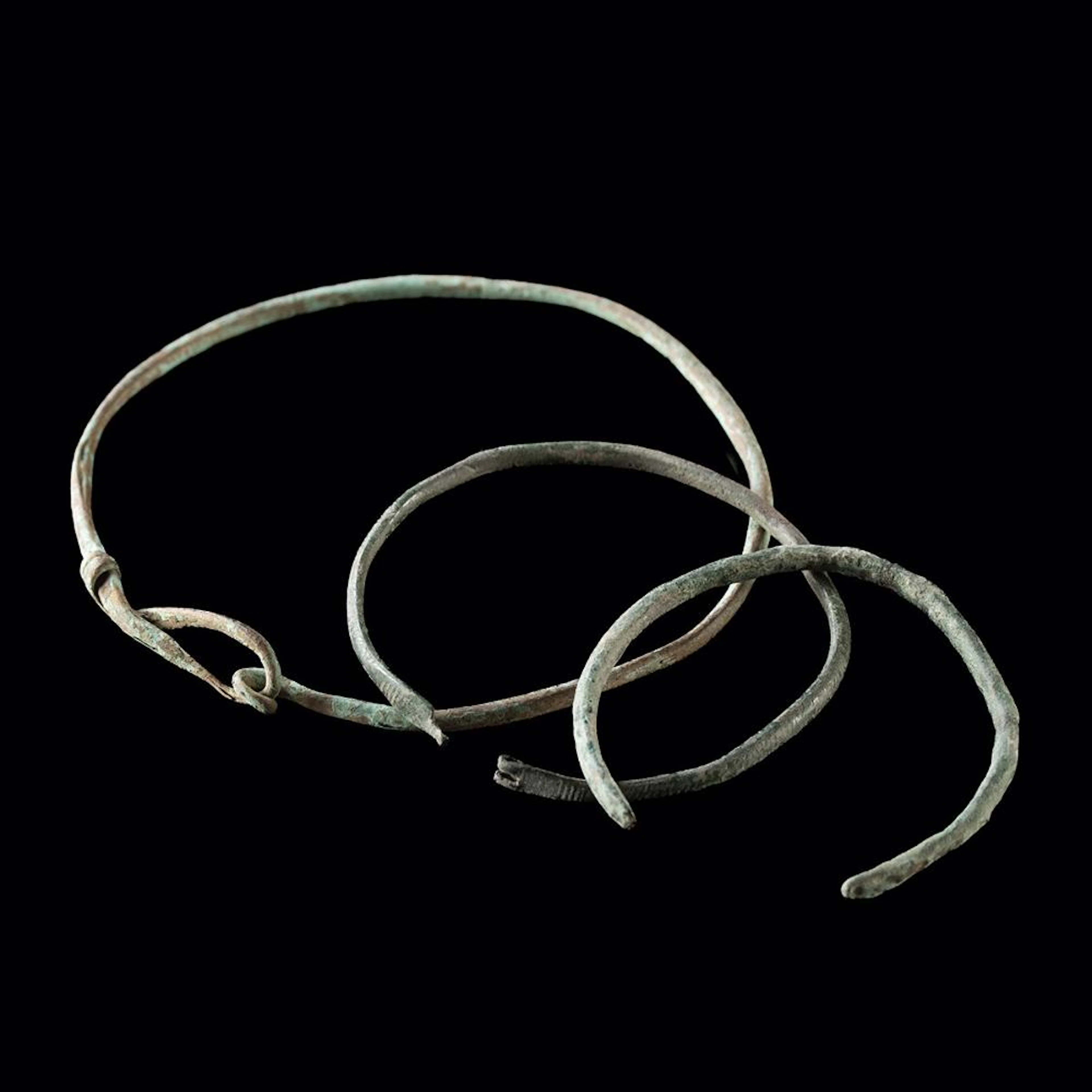 Roman Bracelet Group | 2 Penannular + Hooked Armband