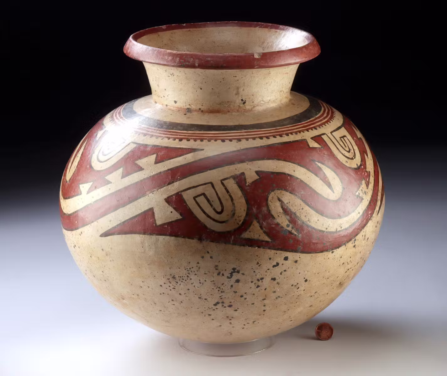 Large Panamanian Gran Coclé Vessel, Rainbow Serpent (Sitio Conte )