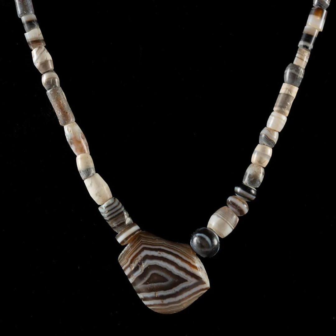 Roman & Parthian Banded Agate Bead Necklace with Eye Agate Pendant