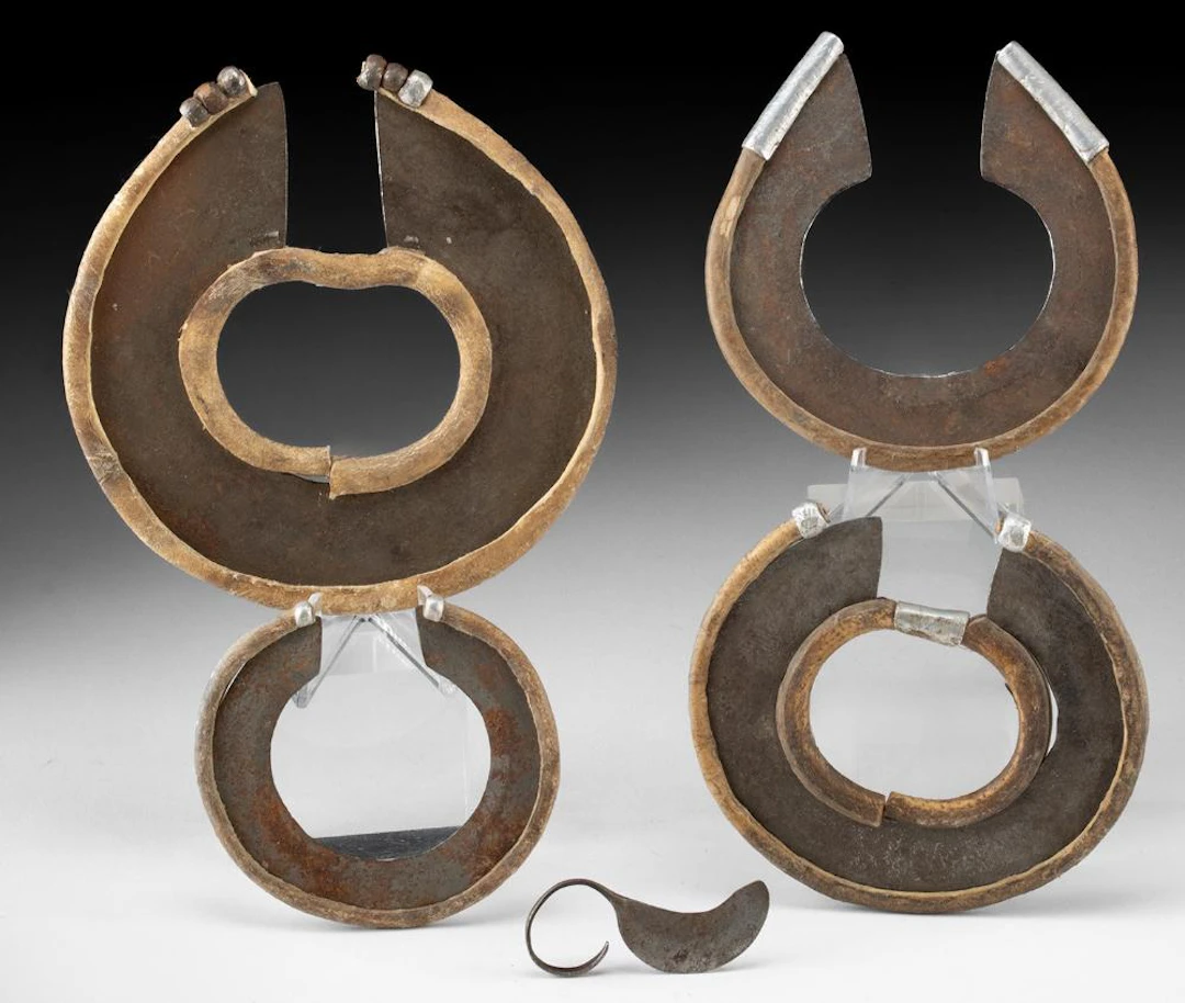 Kenyan Turkana 4 Iron Fighting Bracelets & Finger Knife