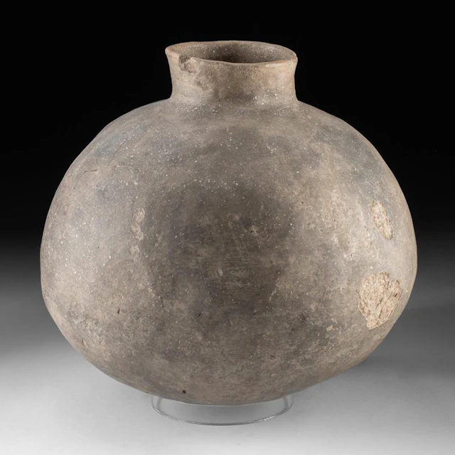 Large Mississippian Pottery Olla - Globular Jar with Short Collar