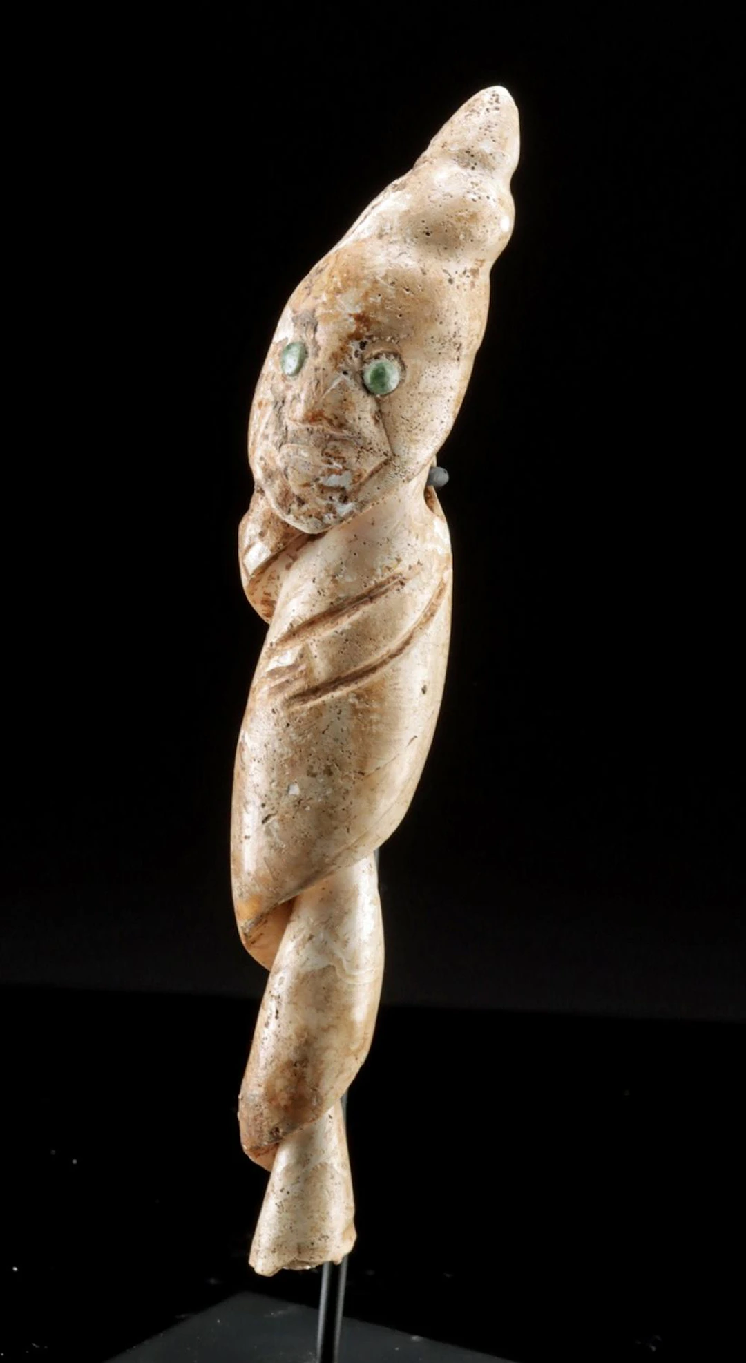 Colima Conch Shell Pendant with Jade Eyes