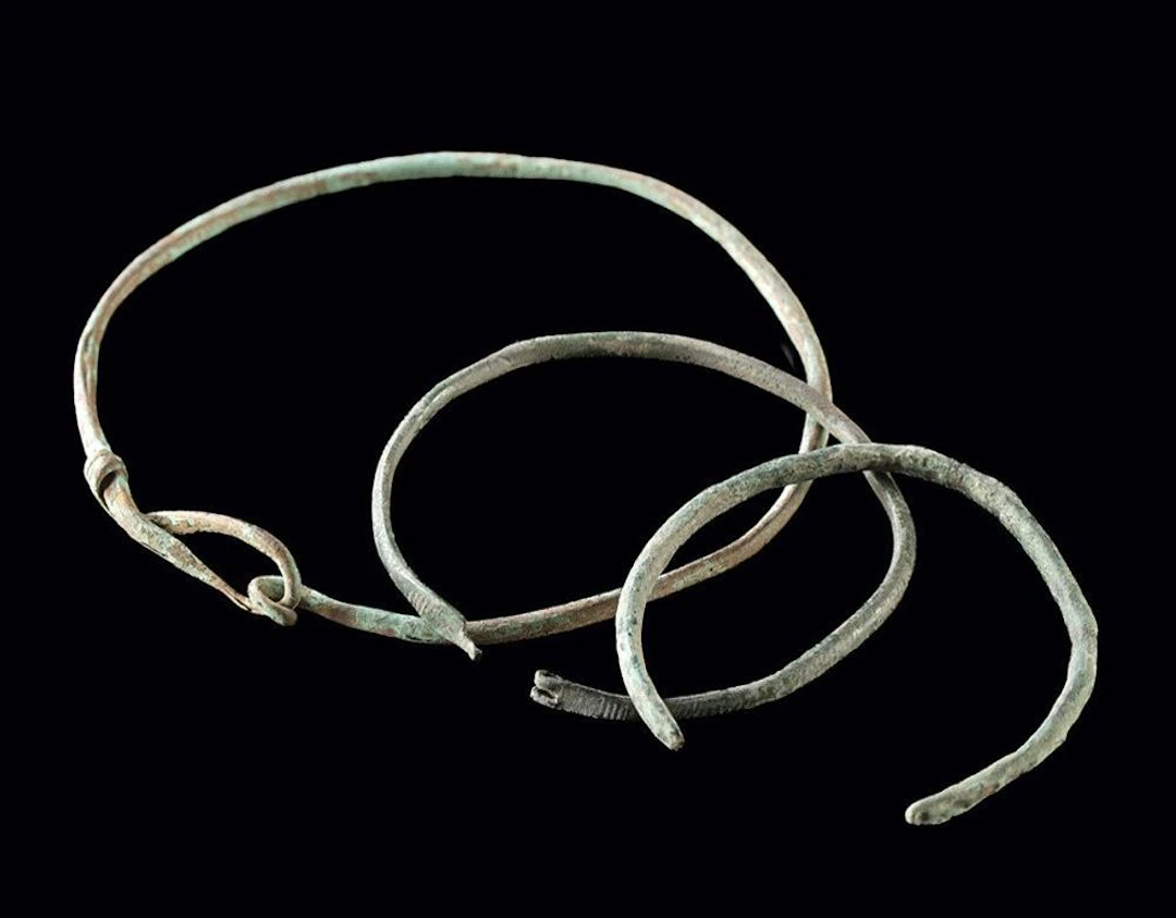 Roman Bracelet Group | 2 Penannular + Hooked Armband