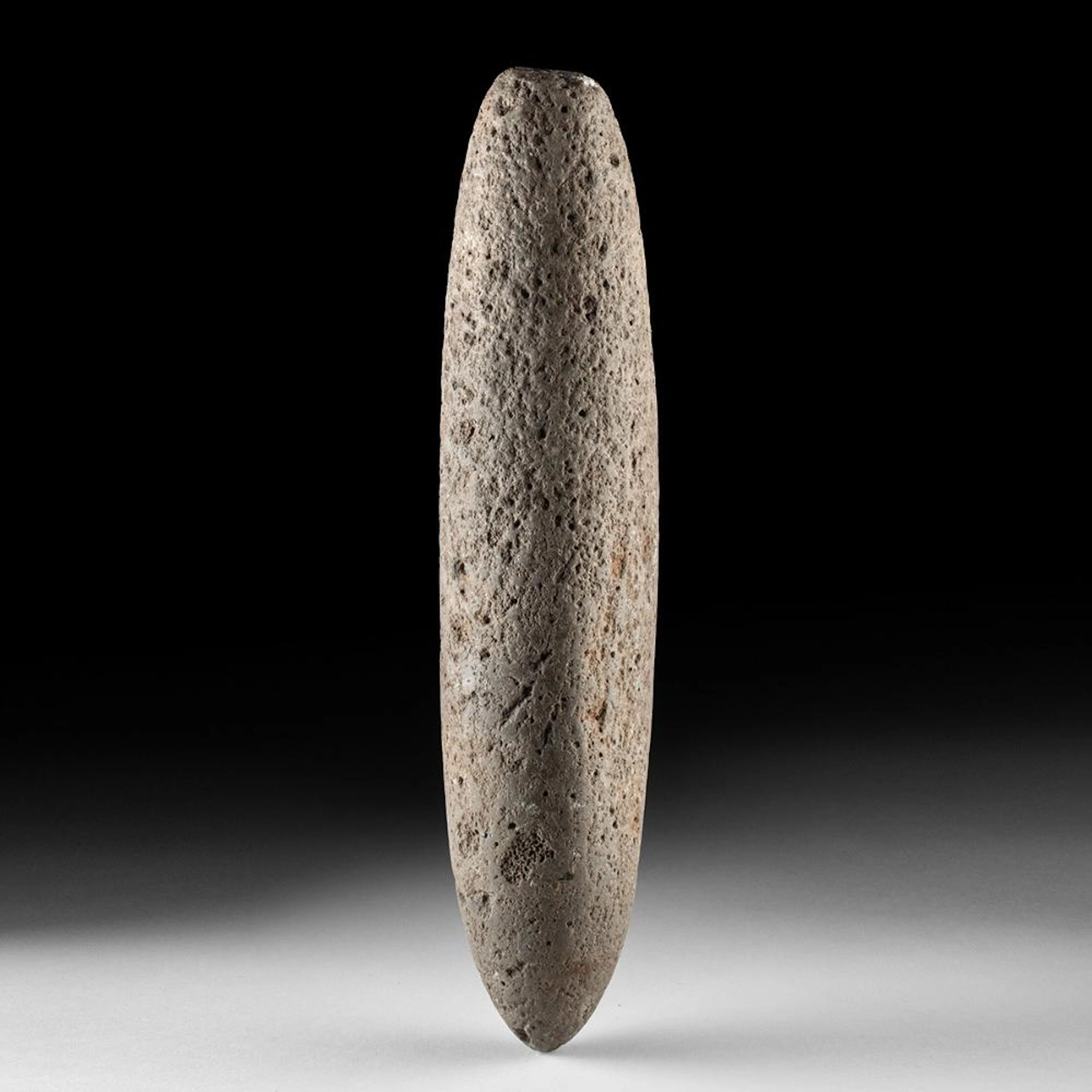 Large Prehistoric Anasazi / Hohokam Stone Mano