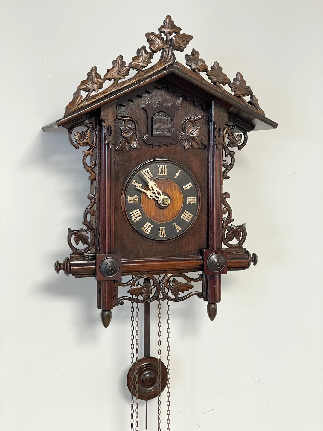 Los 549: Bahnhäusle Kuckuck Uhr um 1880
