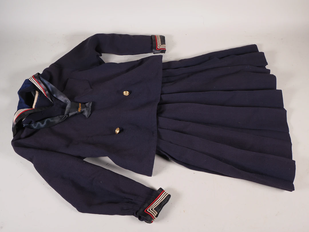 Los 2458: Original Kinderuniform für Mädchen Kleid Marine WK1