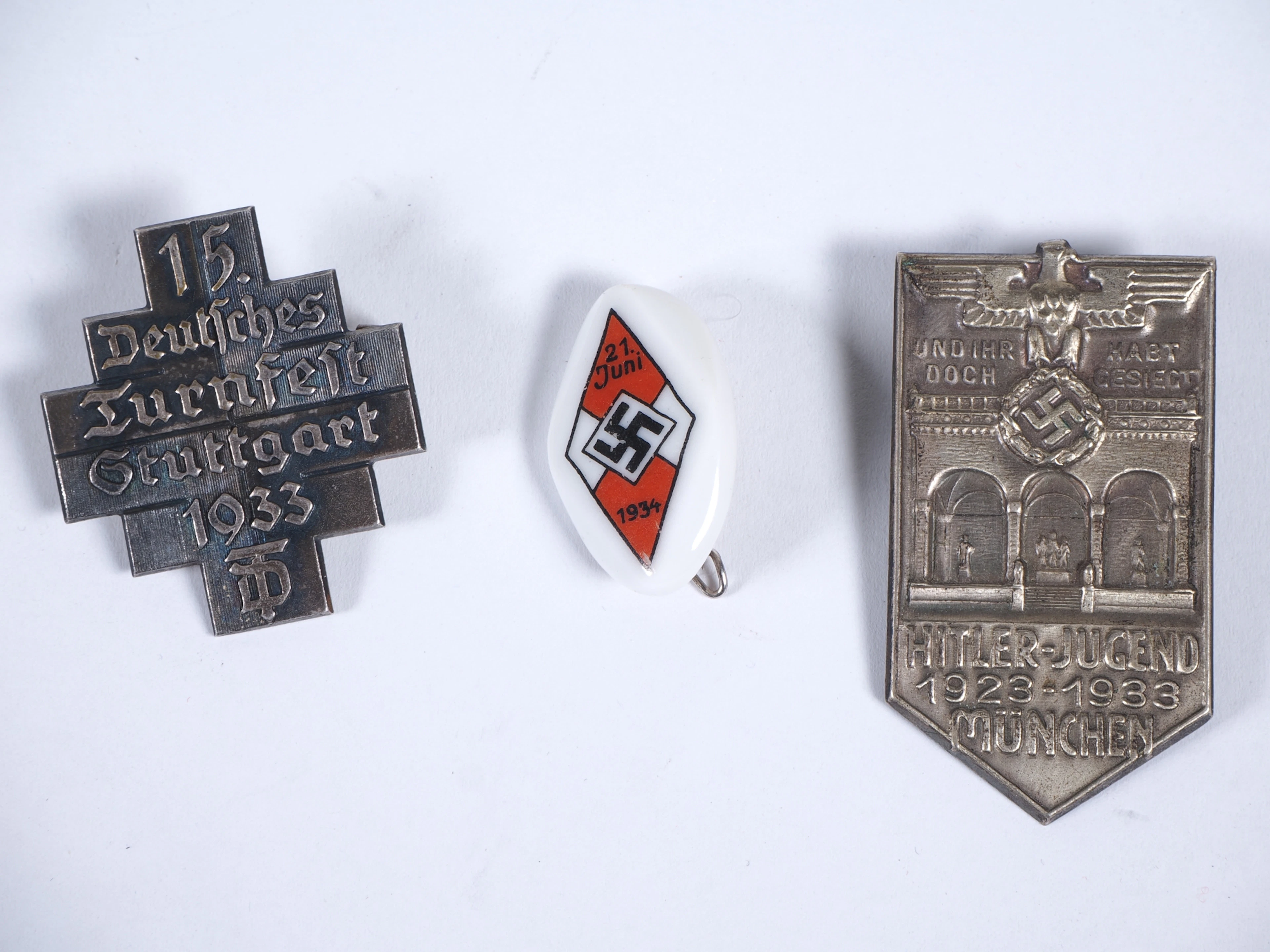Los 2264: Hitlerjugend Konvolut Abzeichen 3.Reich