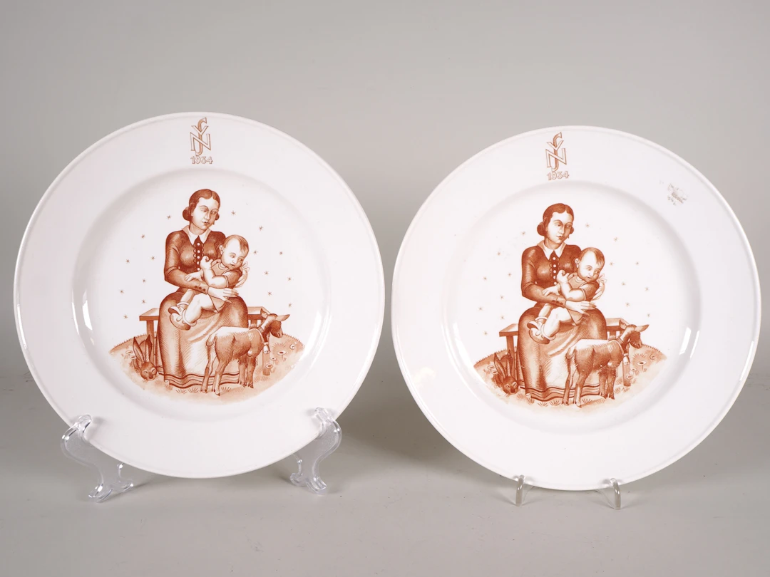 Los 2335: 2 x NSV Teller 1934 Mutter und Kind