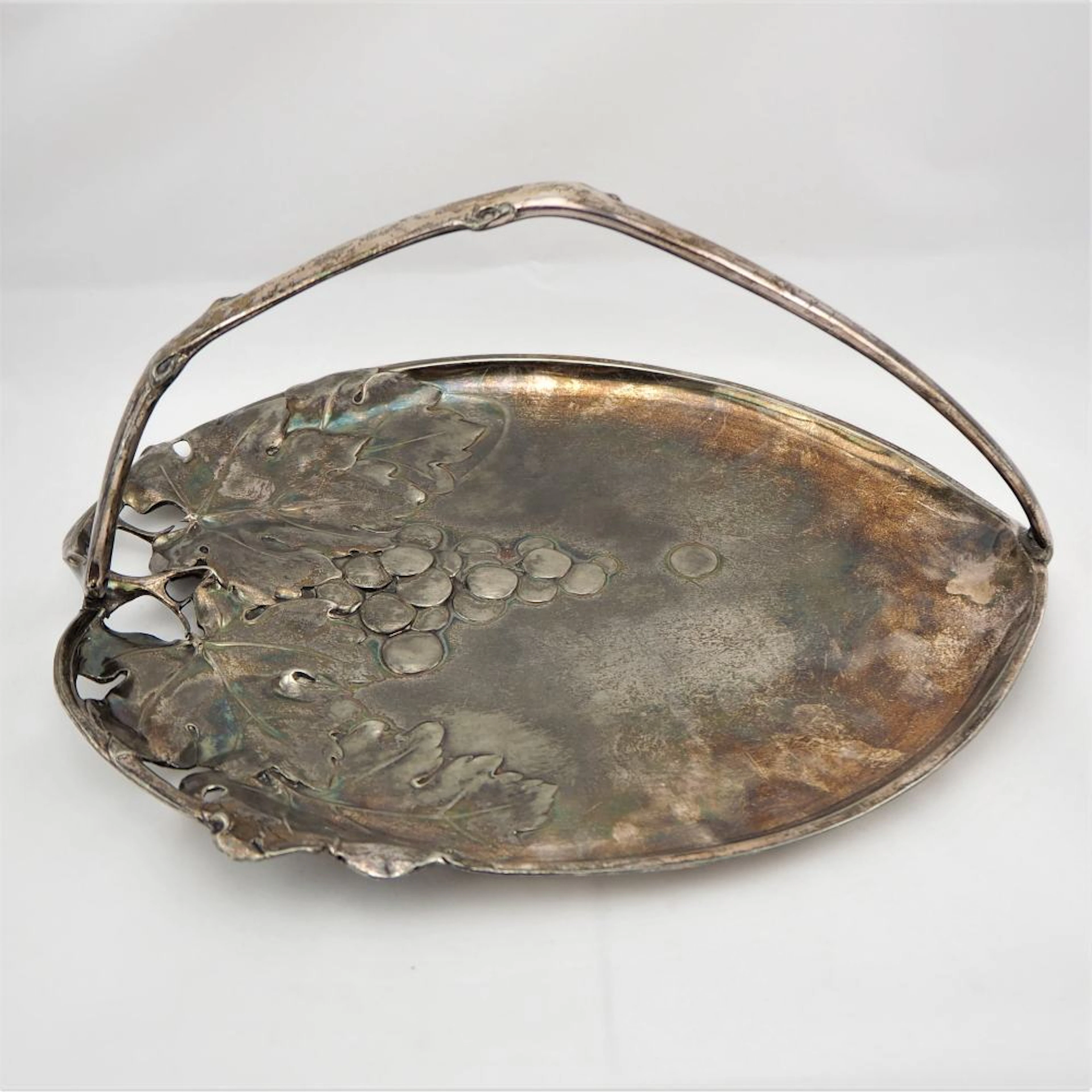 Los 860: Henkeltablett, um 1910