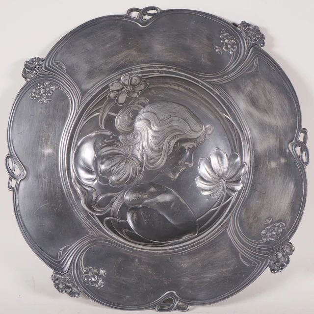 Los 840: Jugendstil Reliefteller um 1900