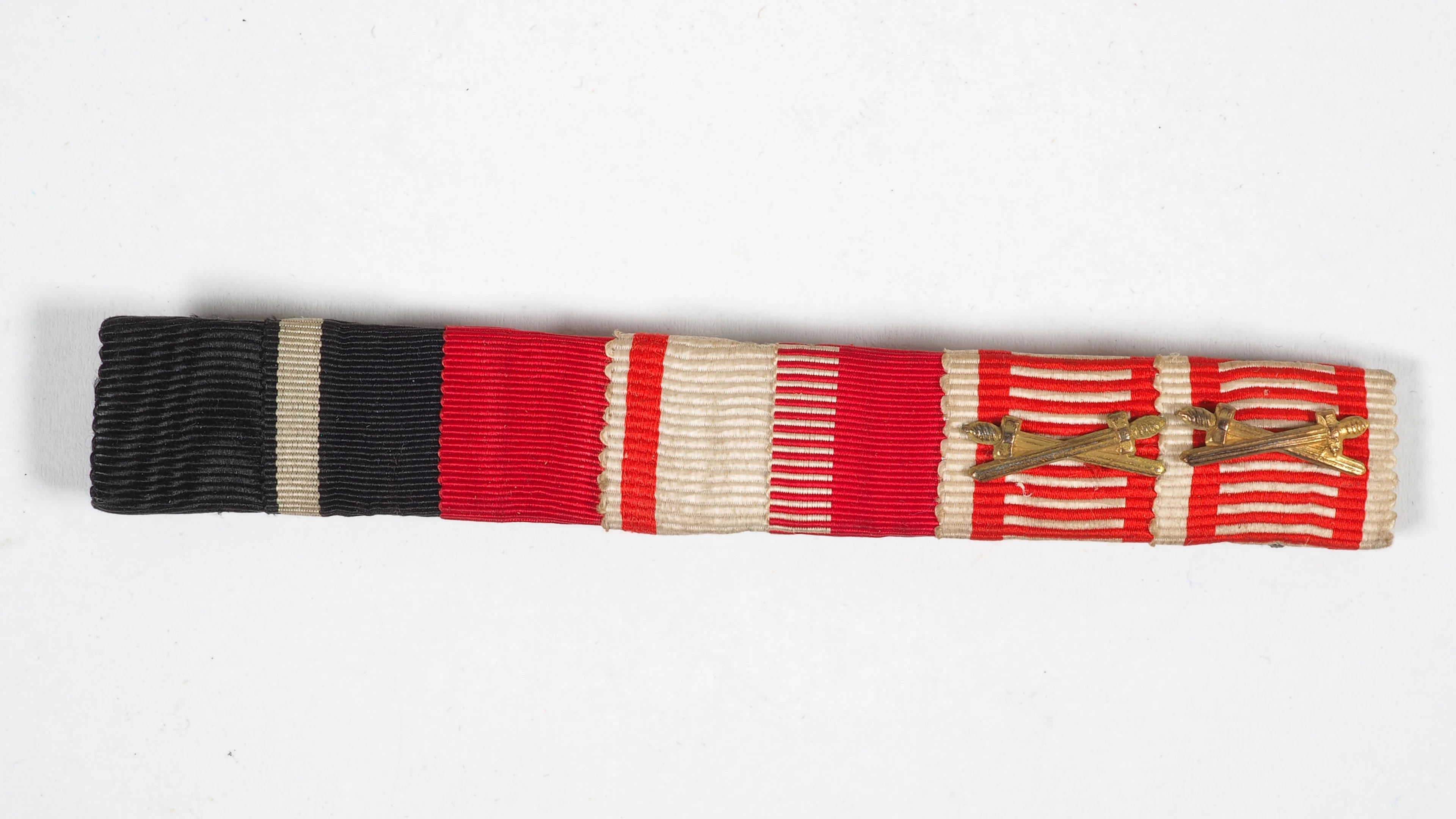 Los 2316: Österreich: K.u.k. Bandspange mit Elisabeth-Theresien-Stiftung