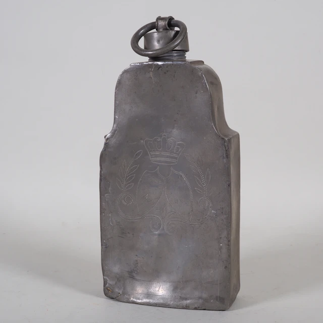 Los 1564: Zinn Schraubflasche mit Wappengravur, vmtl. für Wein, ca. 1849