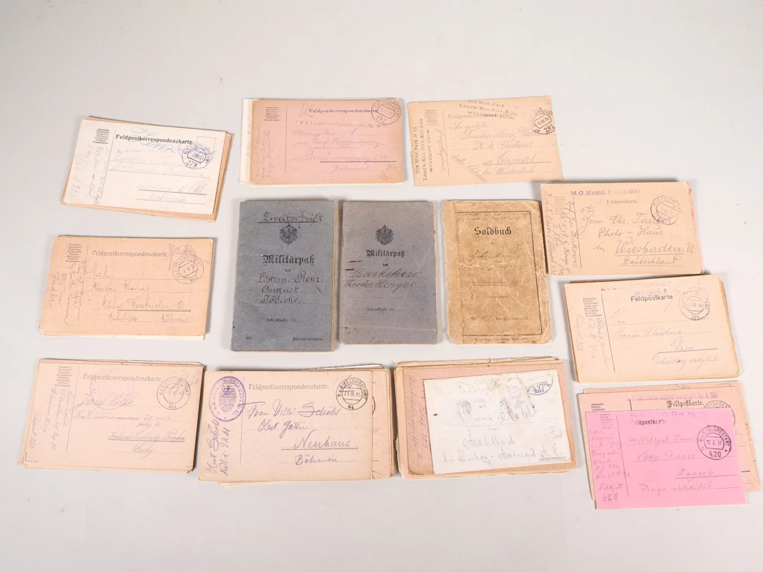 Los 2104: Konvolut 1. Weltkrieg Soldbuch, Militärpass und Feldpost