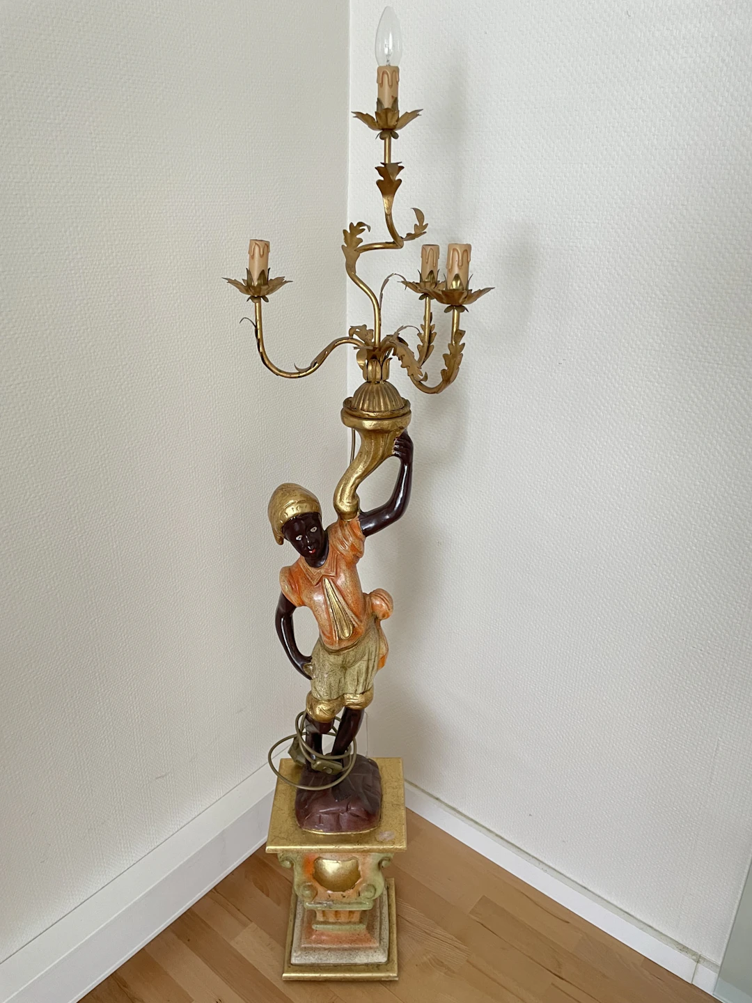 Los 915: Große Figurenlampe 50er Jahre