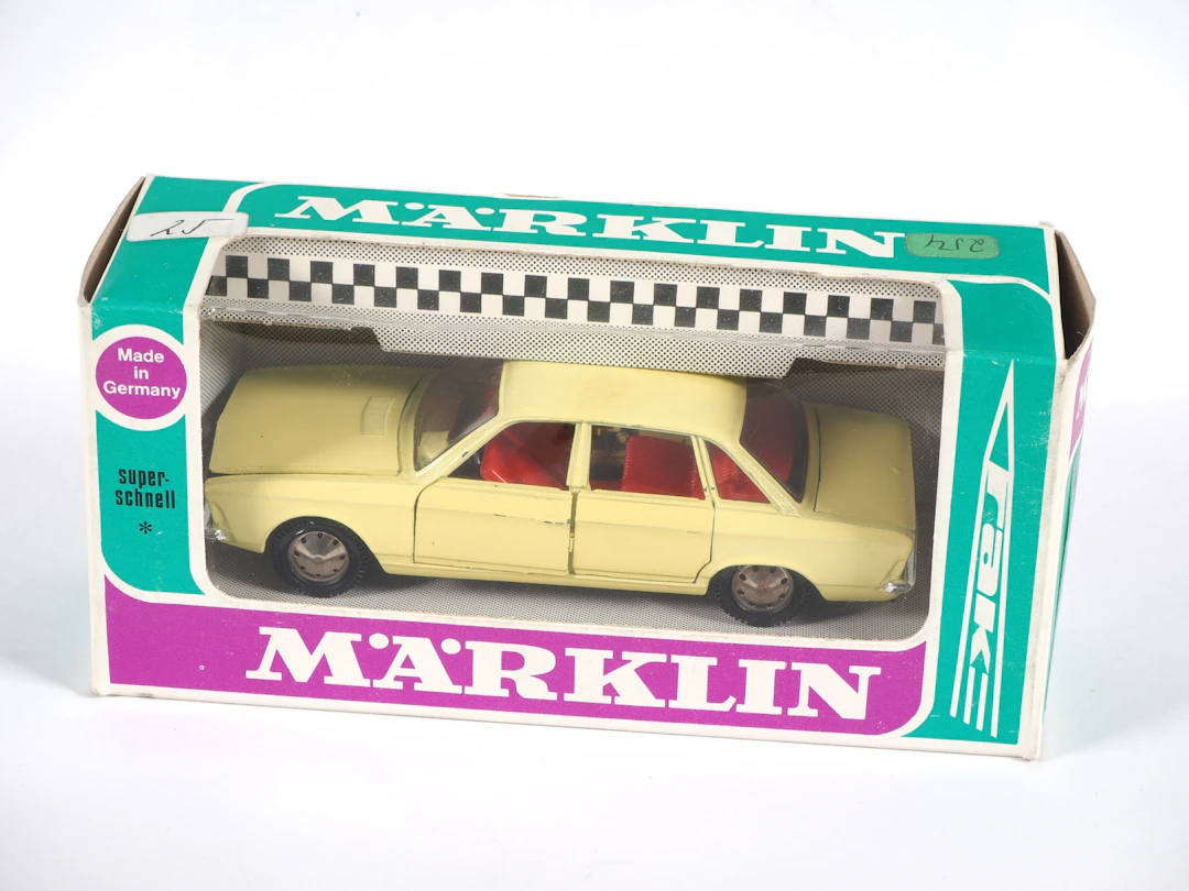 Los 1982: Märklin RAK Nr. 1837 VW K70, in OVP