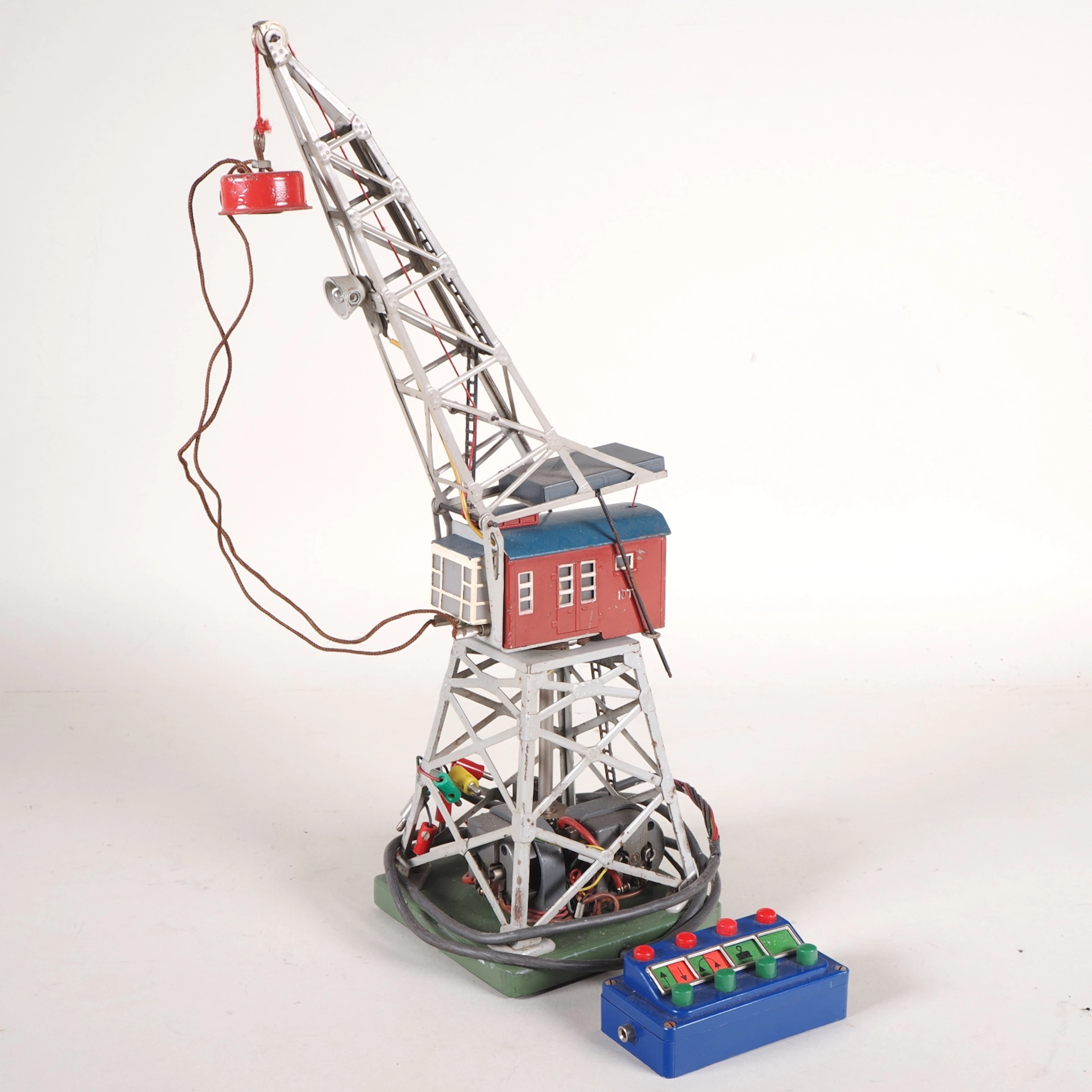 Los 1920: Märklin H0 Kran 451 Magnet, mit Stellpult